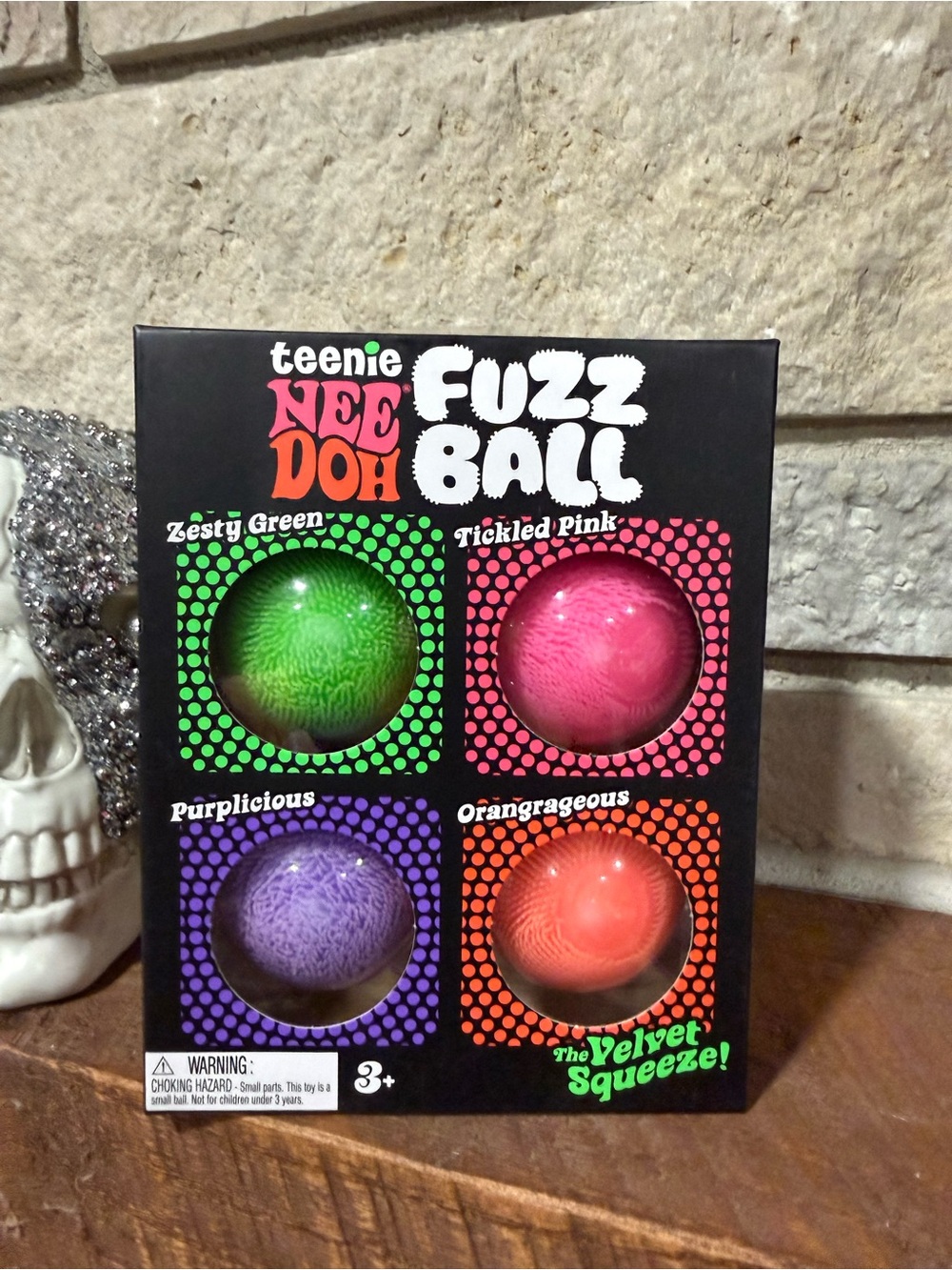 Schylling NeeDoh Fuzz Ball 4-Pack Fuzz Ball Toy NWT